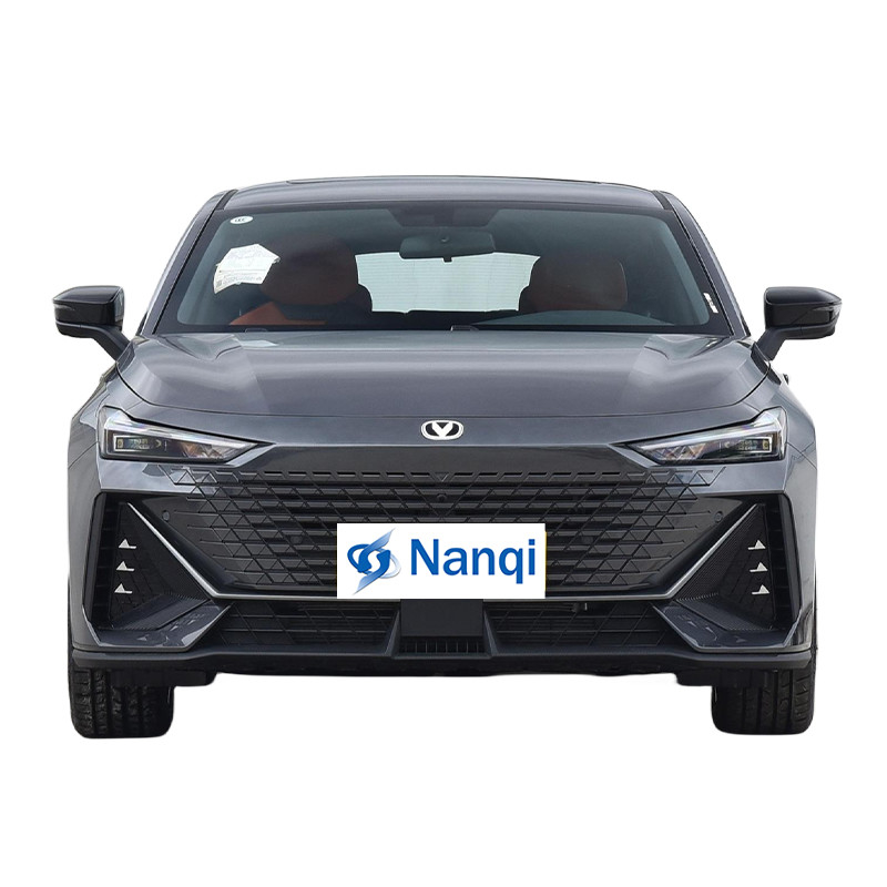 Changan Uni V iDD Nuevo vehículo de energía enchufable en automóvil híbrido de alto rendimiento