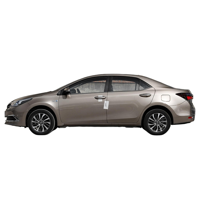Plug In SUV eléctrico híbrido Toyota Corolla con dos motores E+ 1.8L