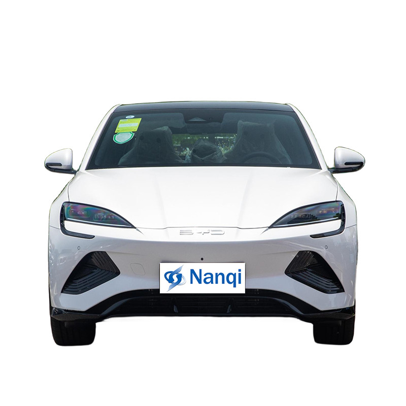 Mediano tamaño BYD Seal Coche eléctrico 4 puertas 5 asientos 180Km/h LFP batería