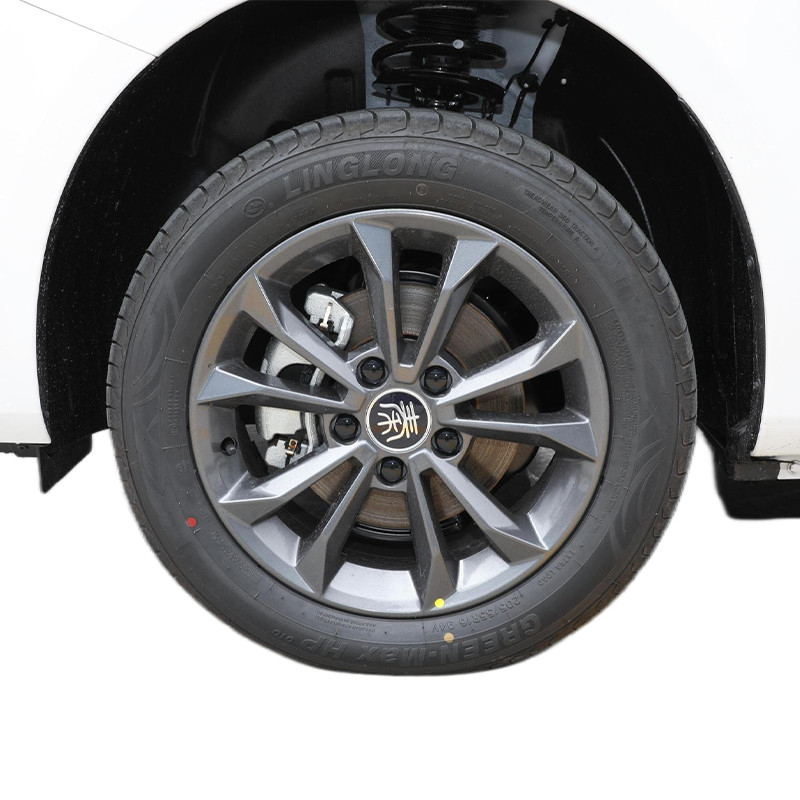 Vehículos eléctricos puros BYD Qin EV Nueva energía 136P 4 puertas 5 asientos sedán