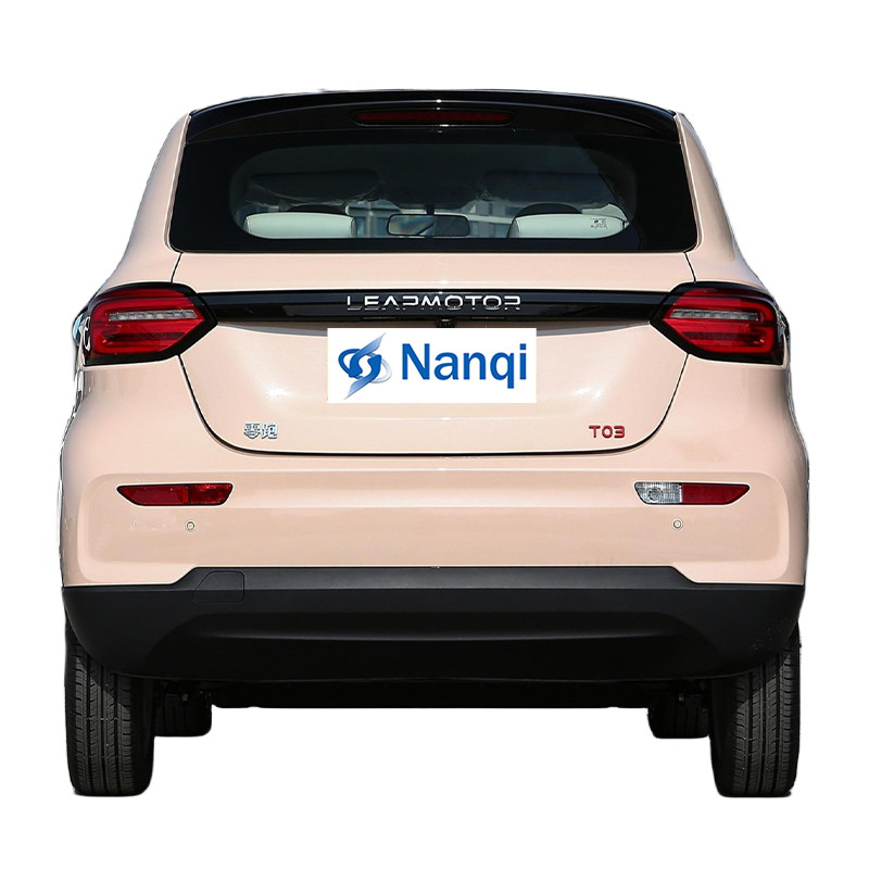 Más vendido Famous LEAPMOTOR Lingpao T03 Edición de conducción frontal Pure Electric Mini Car vehículos de nueva energía EV coche